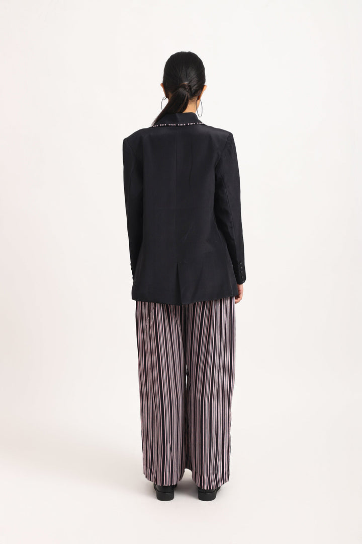 BLACK EMBROIDERED JACKET