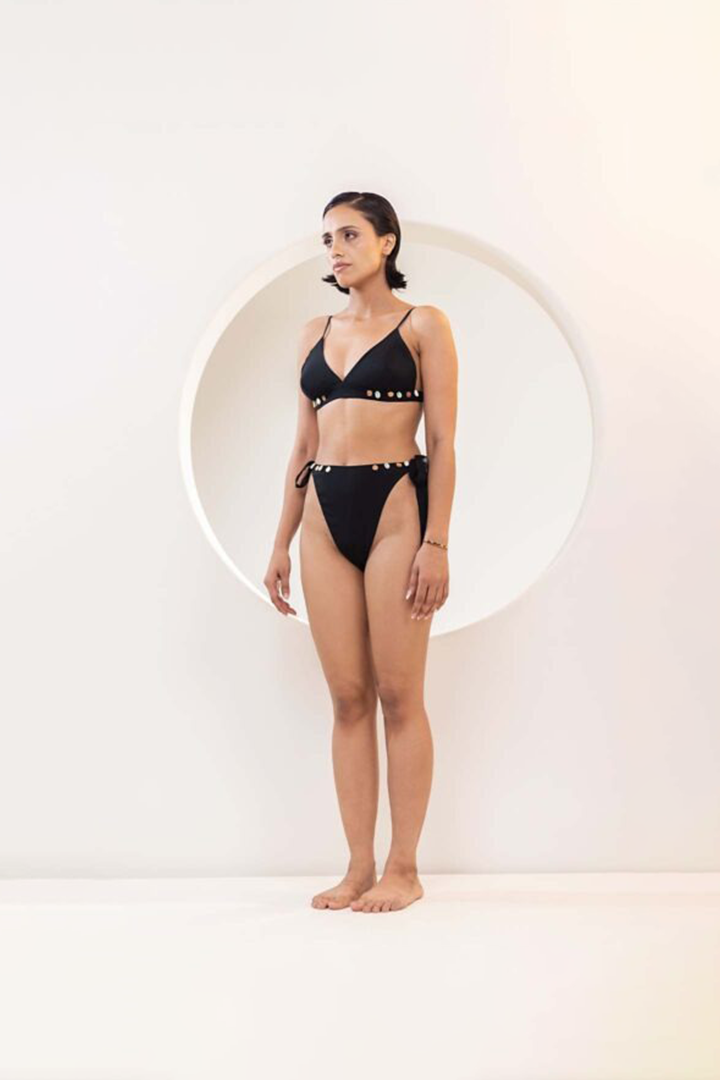 BLACK BIKINI